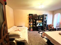 Drumul Taberei, Auchan